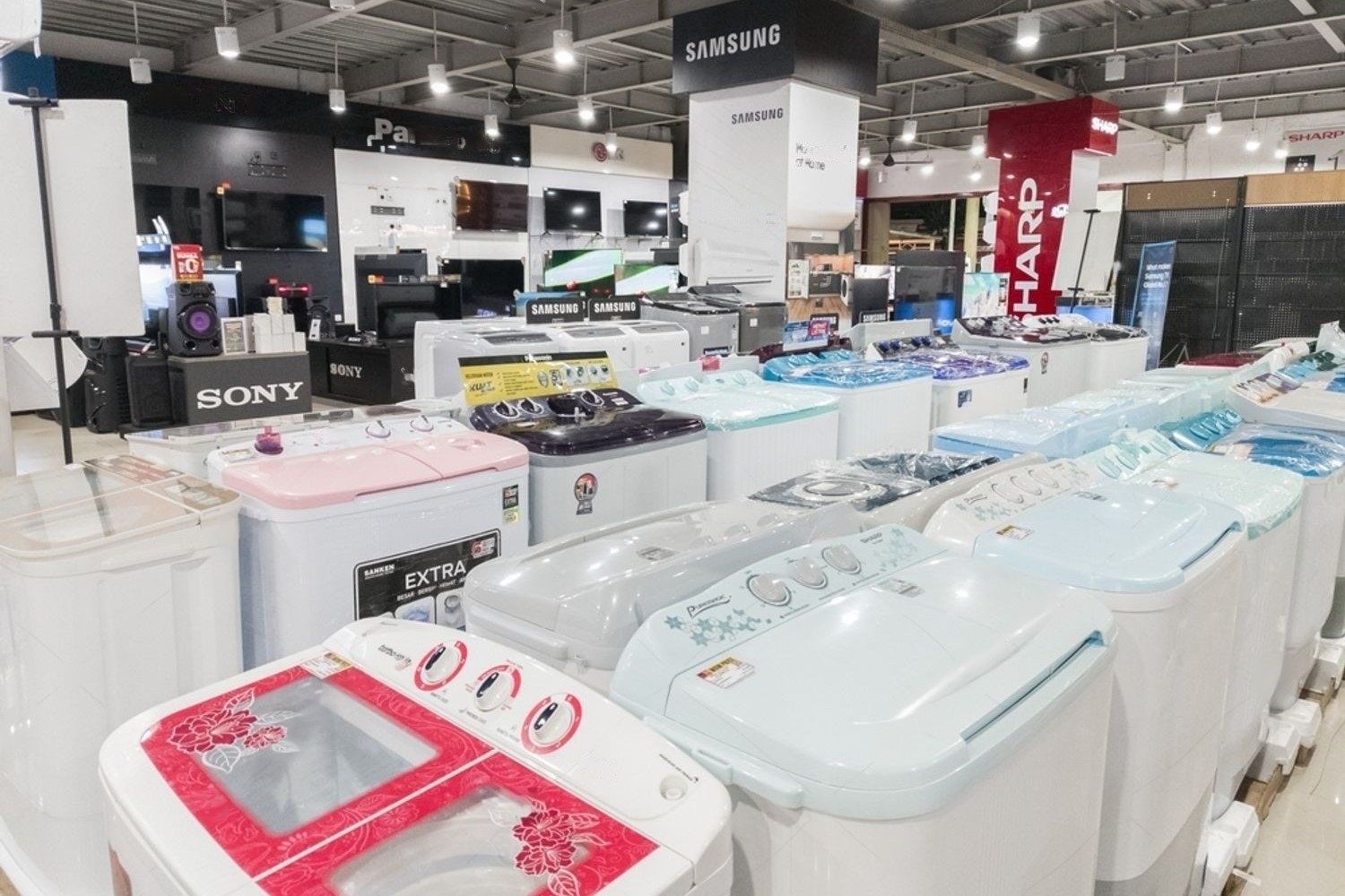 Comercio y Distribución de Electrodomésticos y Línea Blanca